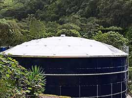 エクアドル の 農業 用 水 処理 プロジェクト に 用い られる 鉄 ― タンク に 溶かさ れ た ガラス 7