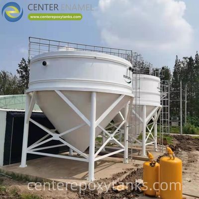Welded Carbon Steel Tank for Crude Oil Storage: Designed for the demanding, large-scale storage of raw, unrefined crude
