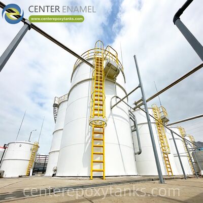 溶接ステンレス鋼製完成燃料貯蔵タンク用内部浮屋根：蒸気空間をなくし、精製製品の品質を保持